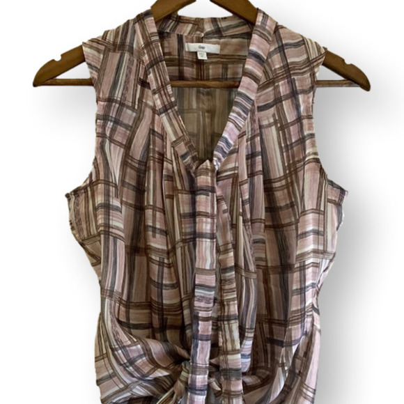 GAP Silk like sleeveless blouse. Pink grey tan print. - Picture 1 of 7